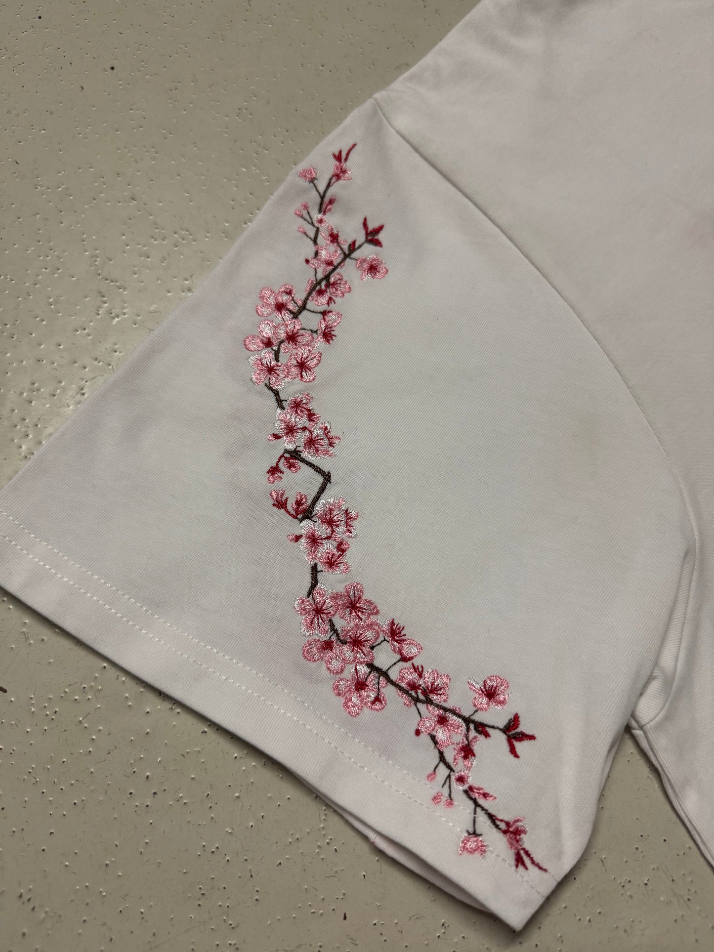 T-shirt Sakura Elevate